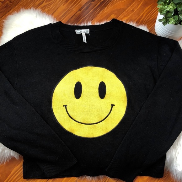 Kirra Sweaters - Kirra Pacsun Smiley Face Cropped Sweater
